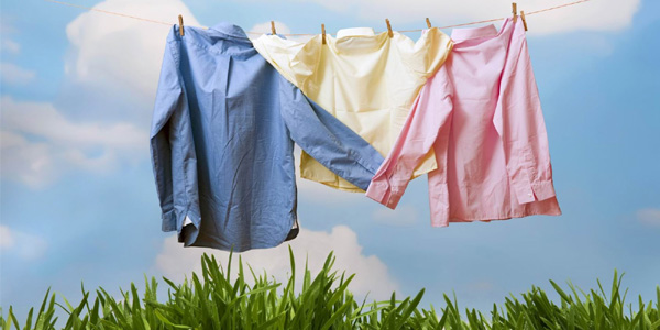 Mẹo giặt quần áo khi trời mưa